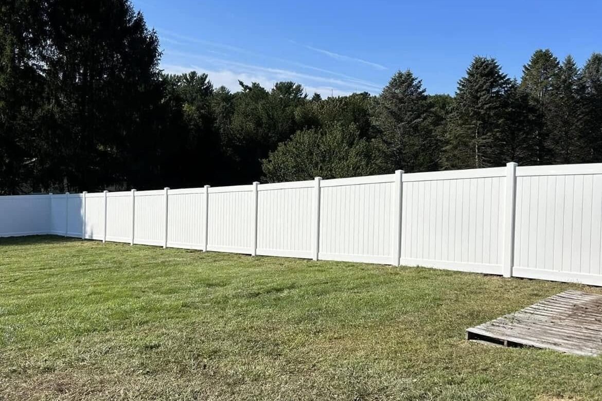 vinyl fence installation project in bethlehem pa